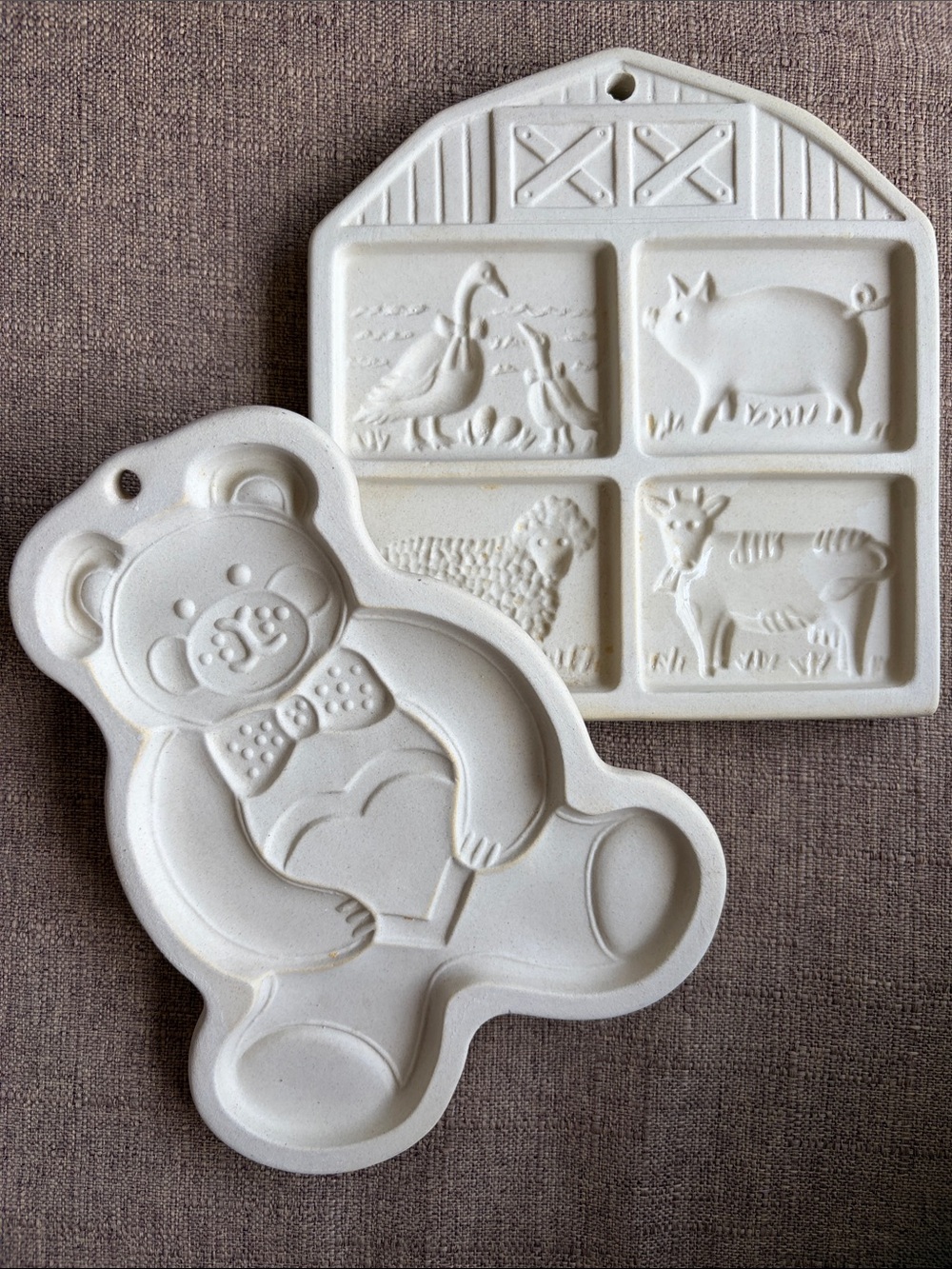 Pampered Chef Stoneware Cookie Molds Teddy Bear Farmyard Friends Farmhouse